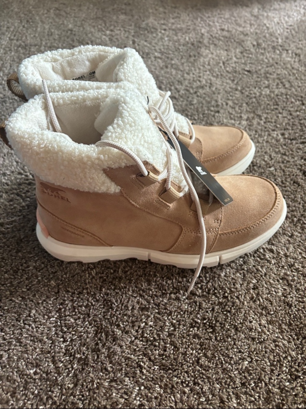 NWT Sorel Tan Suede Insulated Shearling Lace-Up Boots 9.5